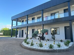 Khuôn viên nơi lưu trú