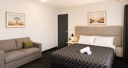 Jolly Knight Motel