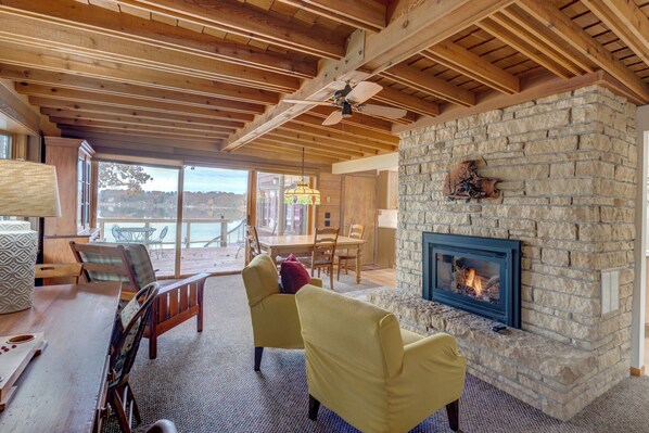 TV, fireplace, books