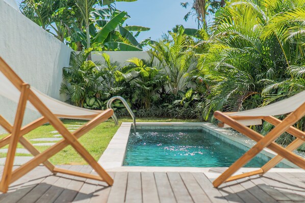 Deluxe Townhome, Pool View | Private pool