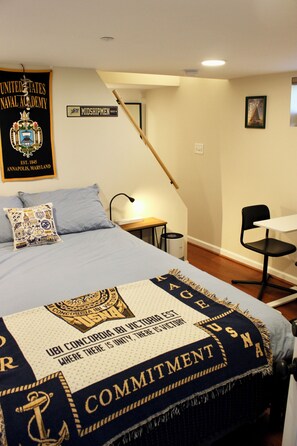 1 dormitorio, escritorio, tabla de planchar con plancha y wifi gratis