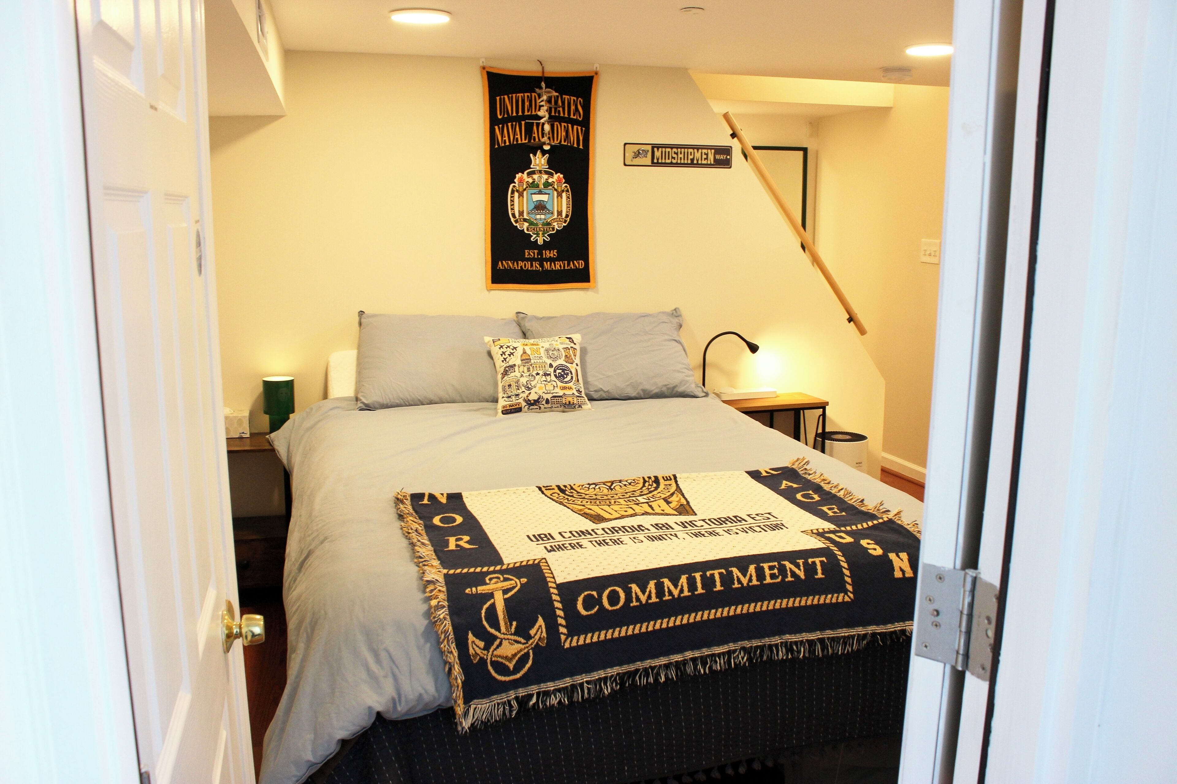 1 chambre, bureau, fer et planche à repasser, Wi-Fi gratuit