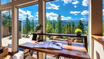 Nhà | Trang thiết bị văn phòng tại phòng