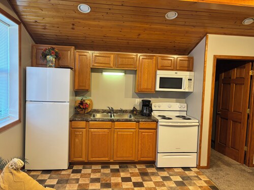 The Back Lot Loft – downtown Cambridge, MN