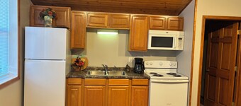 The Back Lot Loft – downtown Cambridge, MN