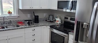 Nana's Place is a beautiful country family, pet-friendly home.