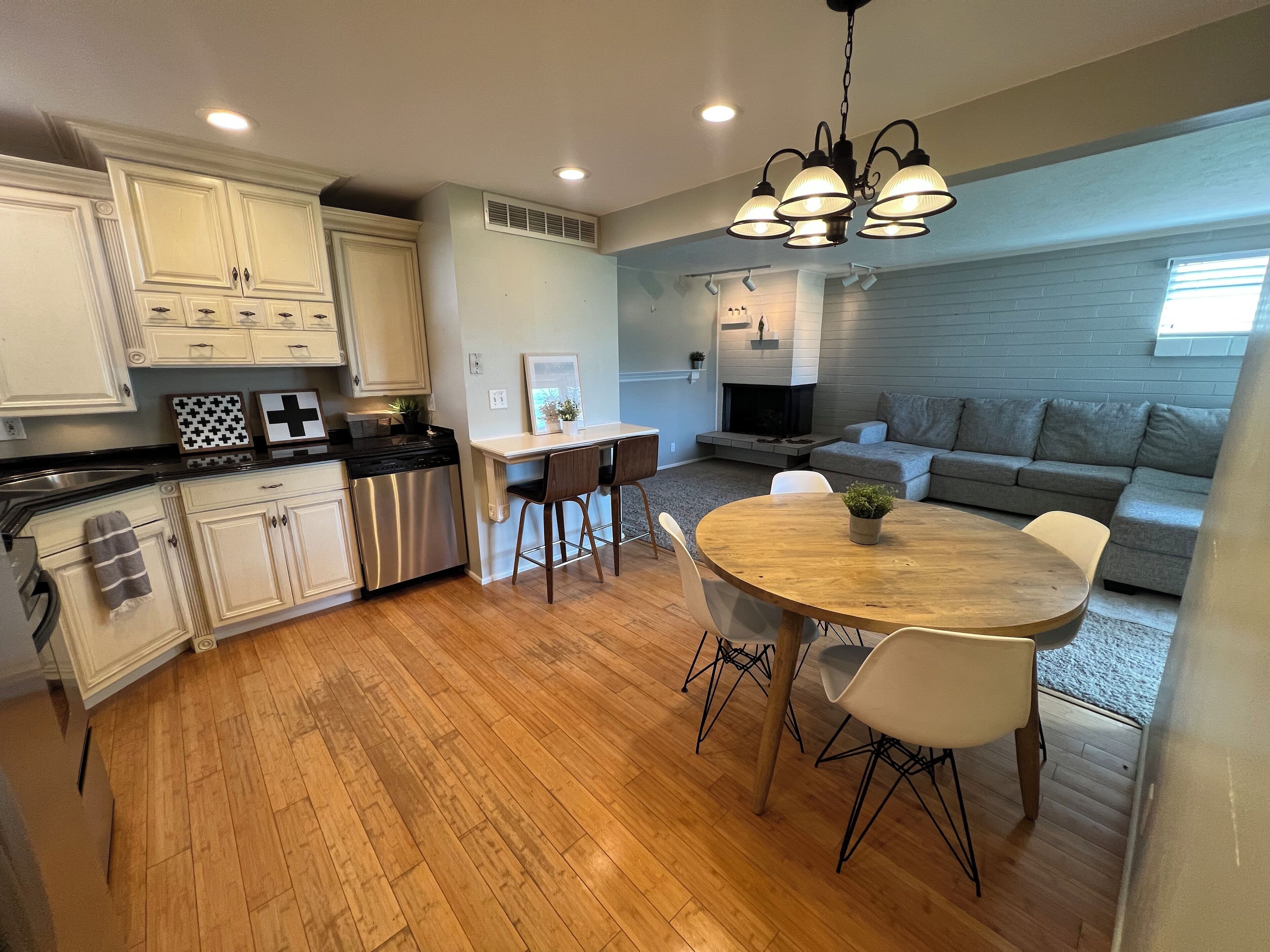 المنشأة من الداخل