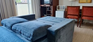 1 habitación, tabla de planchar con plancha, wifi y ropa de cama