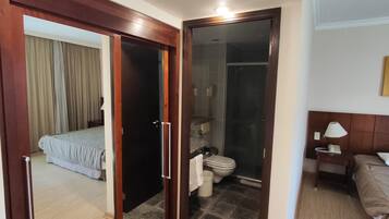 1 quarto, ferros/tábuas de passar roupa, Wi-Fi, roupa de cama