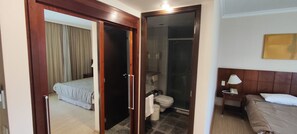 1 bedroom, iron/ironing board, WiFi, bed sheets