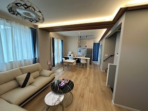 TV - Max. 12 people OK! Less than 15 minutes walk to the station and the sea! A house in a good location in Kamakura! (鎌倉市大町)