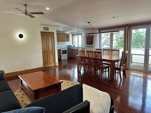 Interior - Russell Harbour Apartment (Russell)