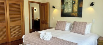 Russell Harbour Apartment