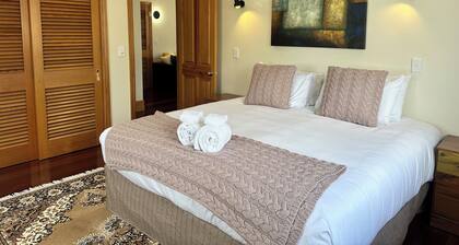 Russell Harbour Apartment