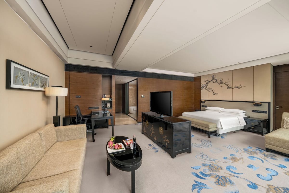 Business Double Room | In-room safe, blackout drapes, iron/ironing board, free WiFi
