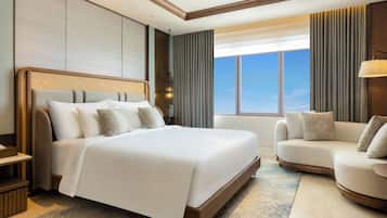 Premium bedding, pillowtop beds, minibar, in-room safe