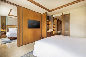 เครื่องนอนระดับพรีเมียม, เตียงพร้อมฟูกเสริมที่นอน, มินิบาร์ฟรี