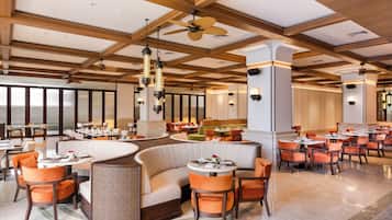 Ferdiglaget frokost hver dag (IDR 250000 per person)