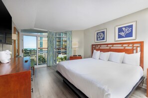 3 habitaciones, tabla de planchar con plancha y cuna de viaje 
