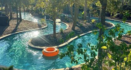 7BR Disney Villa • Themed Rooms • Pool • Gameroom Entire home-Davenport, Florida