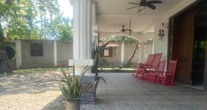 Terrific 3-bedroom house with AC in El Progreso