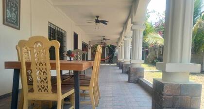 Terrific 3-bedroom house with AC in El Progreso