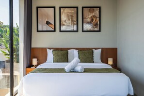 Villa | Seterika/papan seterika, katil bayi/kot (surcaj) 