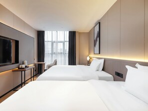 ビジネス ツインルーム シティビュー | 羽毛の掛け布団、低反発ベッド、ミニバーのアイテム (無料)、デスク