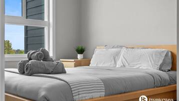 2 bedrooms, desk, iron/ironing board, travel crib