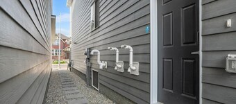 Quiet Basement 2BR Suite » 2 Queens » Netflix