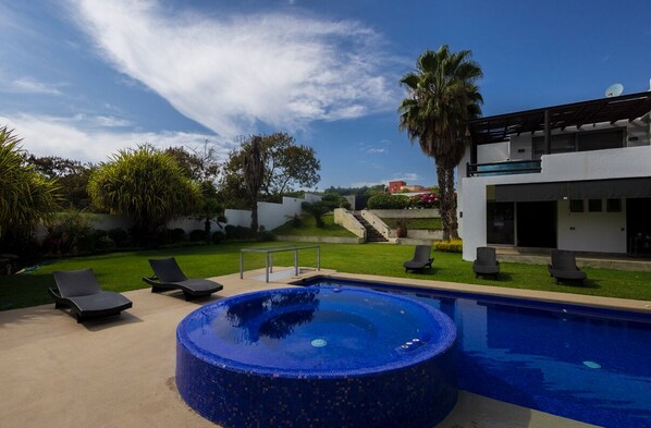 Outdoor pool, a heated pool