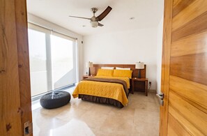 4 chambres, fer et planche à repasser, lit de bébé portatif, Wi-Fi