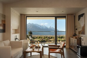 Senior Double Room, Hill View | Desk, laptop workspace, blackout drapes, soundproofing