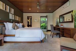 7 bedrooms, in-room safe, desk, WiFi