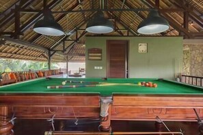 Bar (on property) - Villa Asta | Batubelig 7BR Villa | Infinity Pool & Private Chef (Badung)