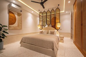 3 habitaciones, caja de seguridad en la habitación y escritorio