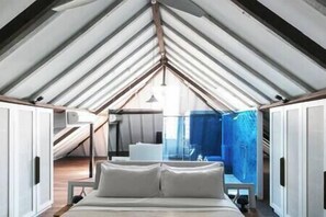 5 bedrooms, in-room safe, desk, WiFi