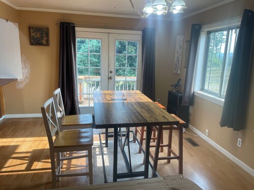 4-Bedroom Charming and Spacious Farmhouse