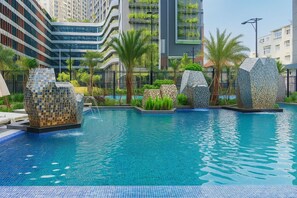 Hypo-allergenic bedding, minibar, individually decorated - Lumière Riverside by Urban Home (Ho Chi Minh City)