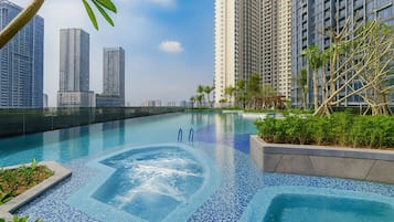 Business Apartment, 3 Bedrooms, Balcony, City View | Individually decorated, individually furnished, desk, laptop workspace