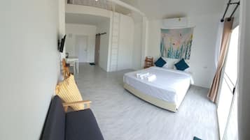 Laptop workspace, free WiFi