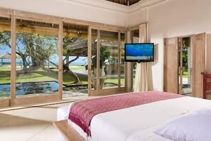 5 makuuhuonetta, tallelokero huoneessa, työpöytä, Wi-Fi