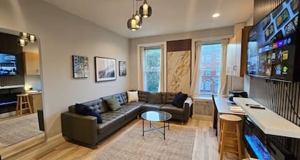 Cool Renovated 3-bedroom Townhome with AC in Jersey City