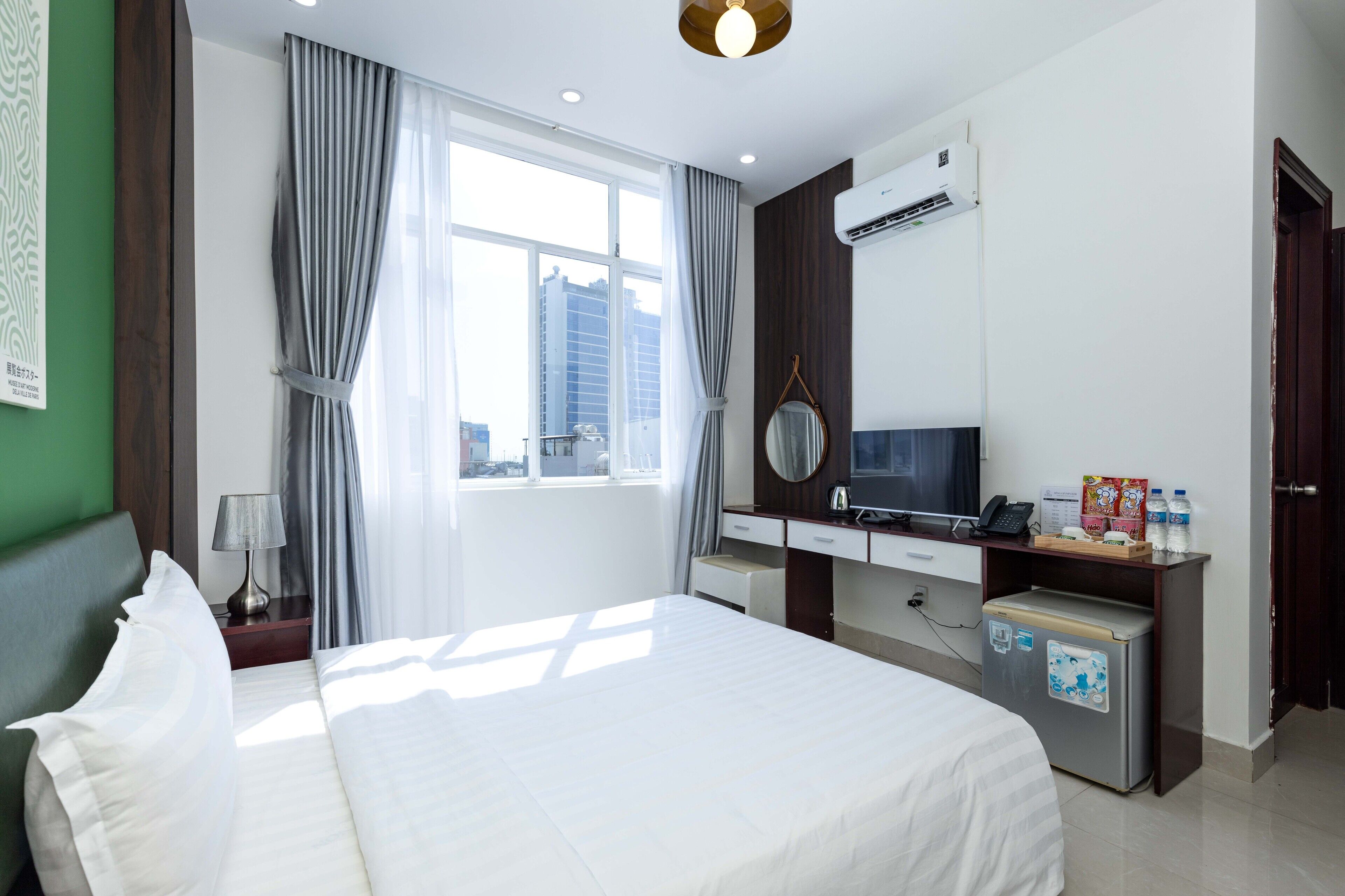 Chambre Double Standard, vue montagne | Minibar, bureau, Wi-Fi gratuit, draps fournis