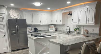 4-bedroom house in nice New Albany with AC