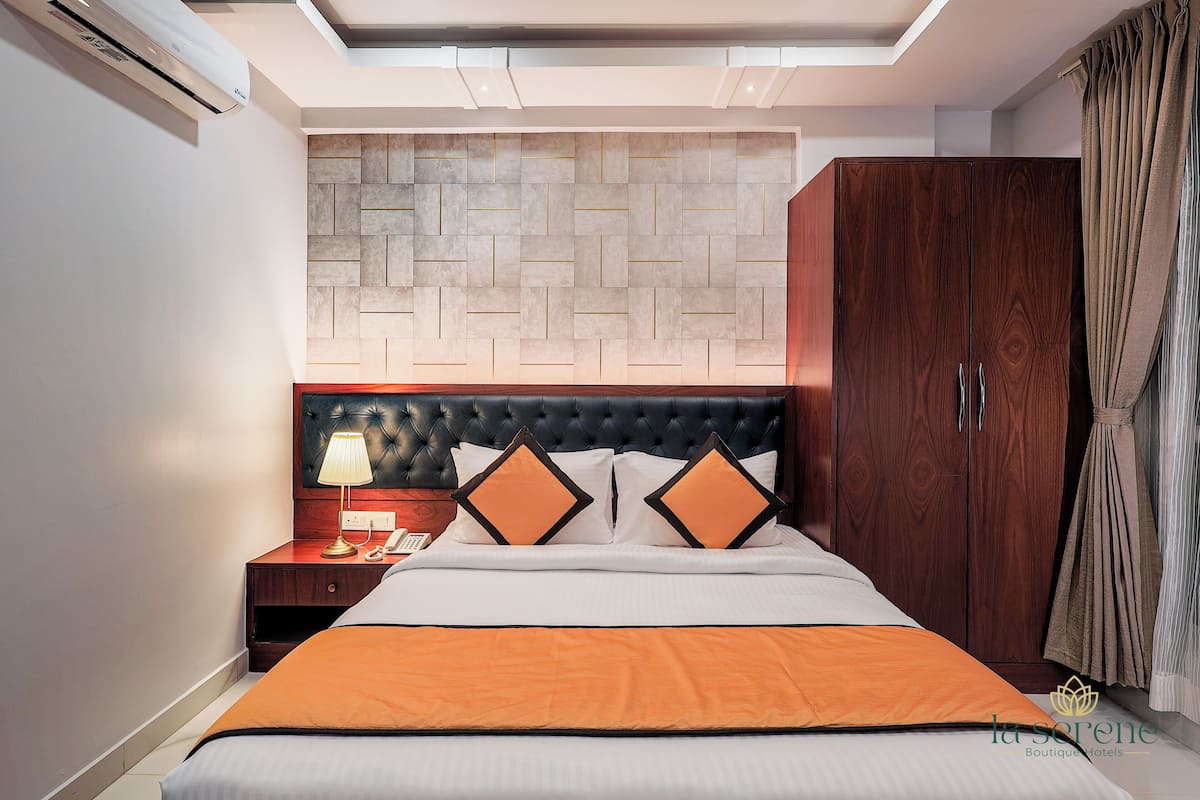 Comfort Double Room, City View
