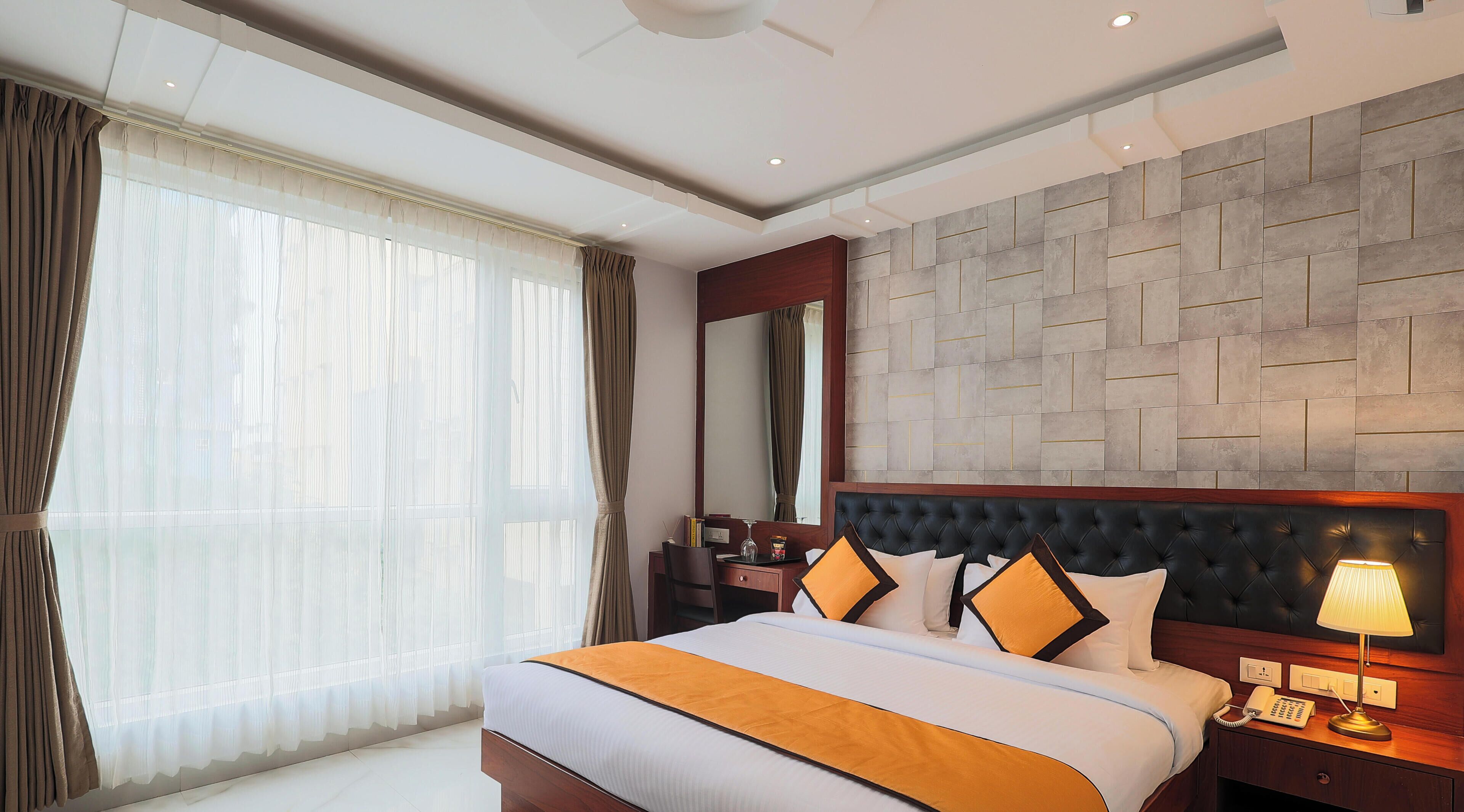 Luxury Double Room, City View | Desk, laptop workspace, free WiFi