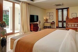 5 bedrooms, in-room safe, desk, WiFi