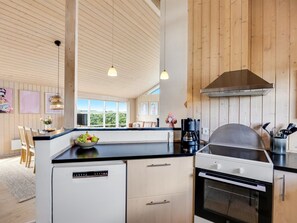 Fridge, microwave, dishwasher, cookware/dishes/utensils