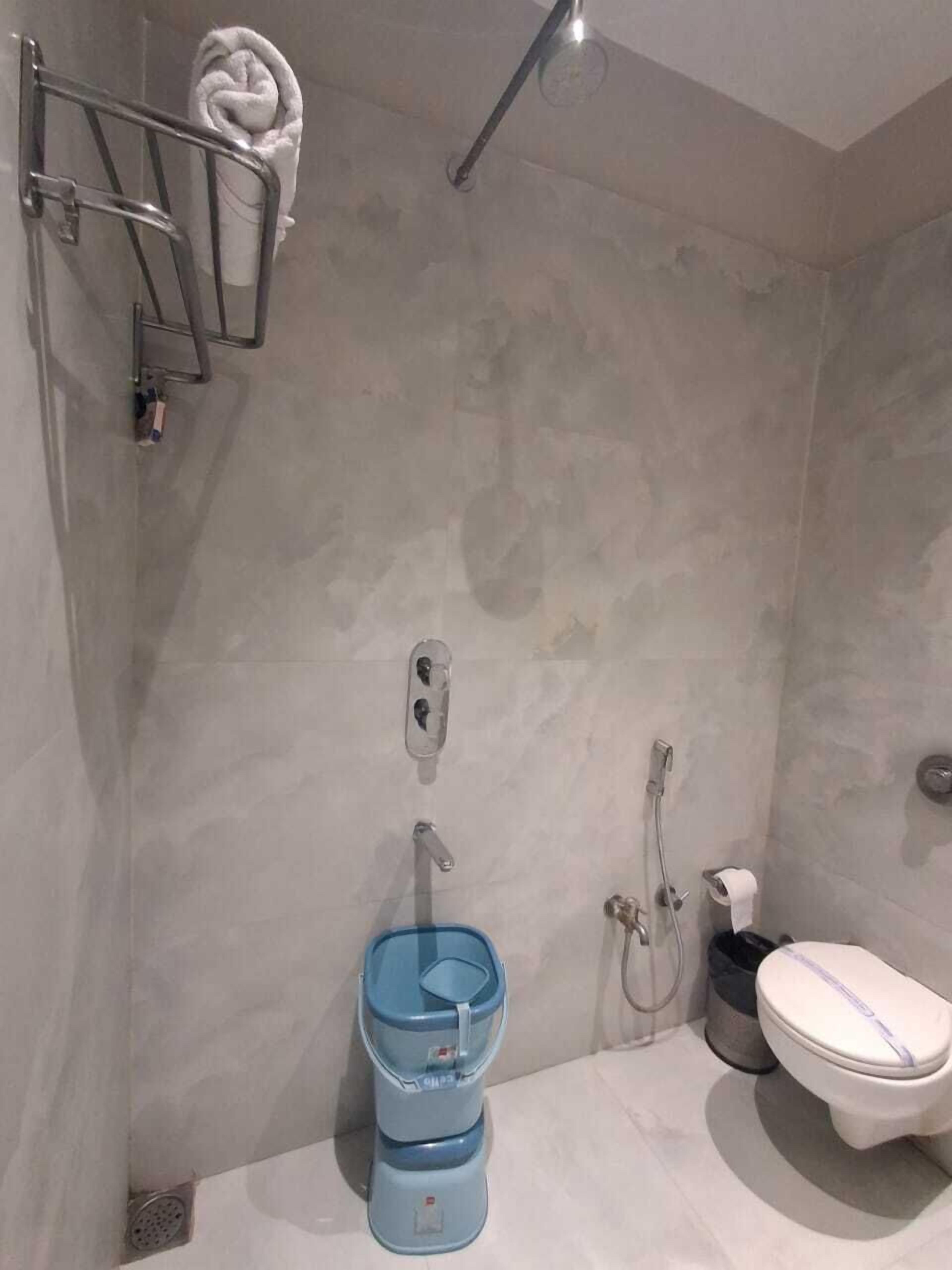 Dobbeltrom – deluxe | Bad | Toalettartikler (inkludert), håndklær, såpe og sjampo